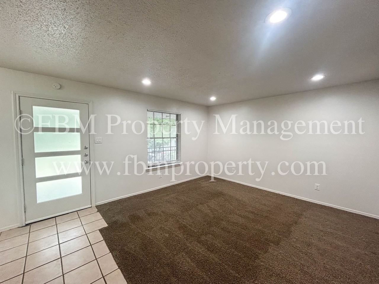 1401 N Clay St #G - Photo 3 of 15