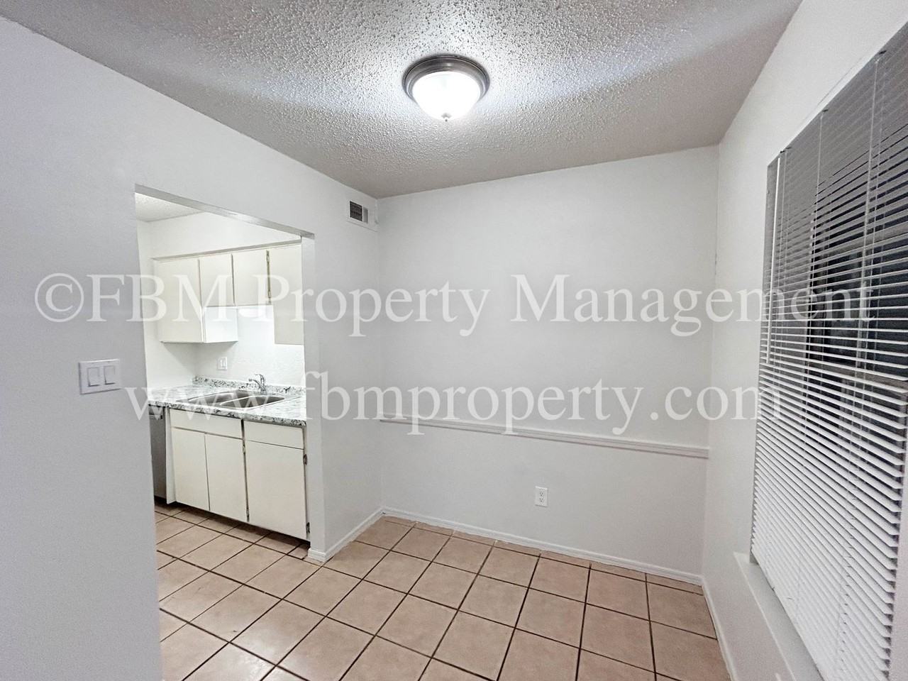 1401 N Clay St #G - Photo 5 of 15