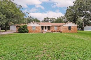 151 Private Road 1307 - Photo 1 of 1