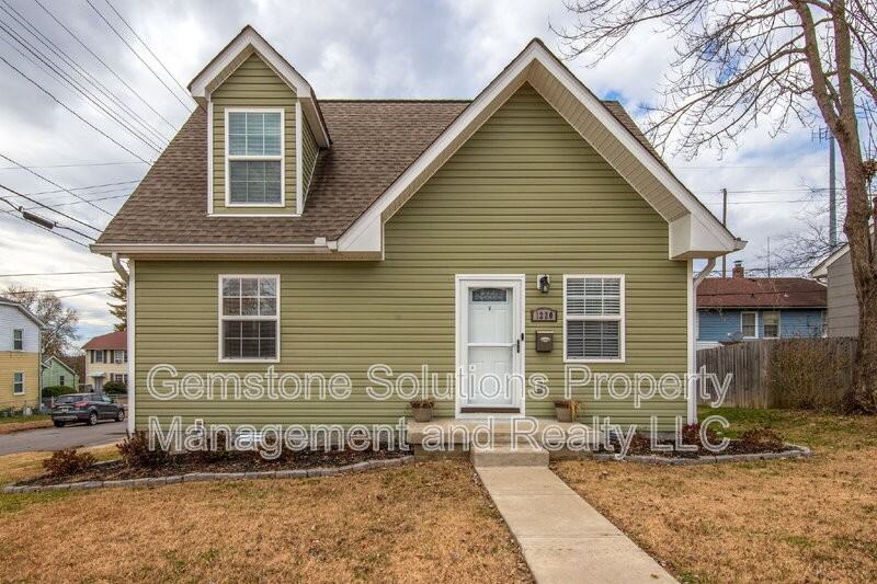 1220 Berry St - Photo 3 of 24