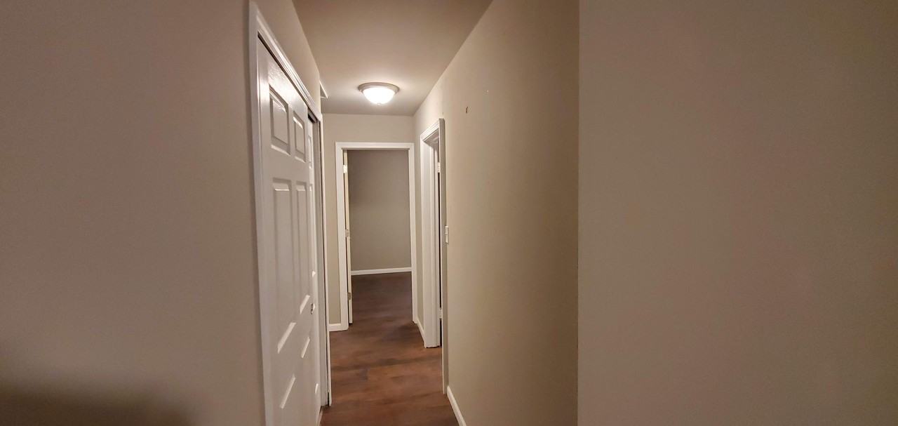 2924 Central Dr - Photo 5 of 12