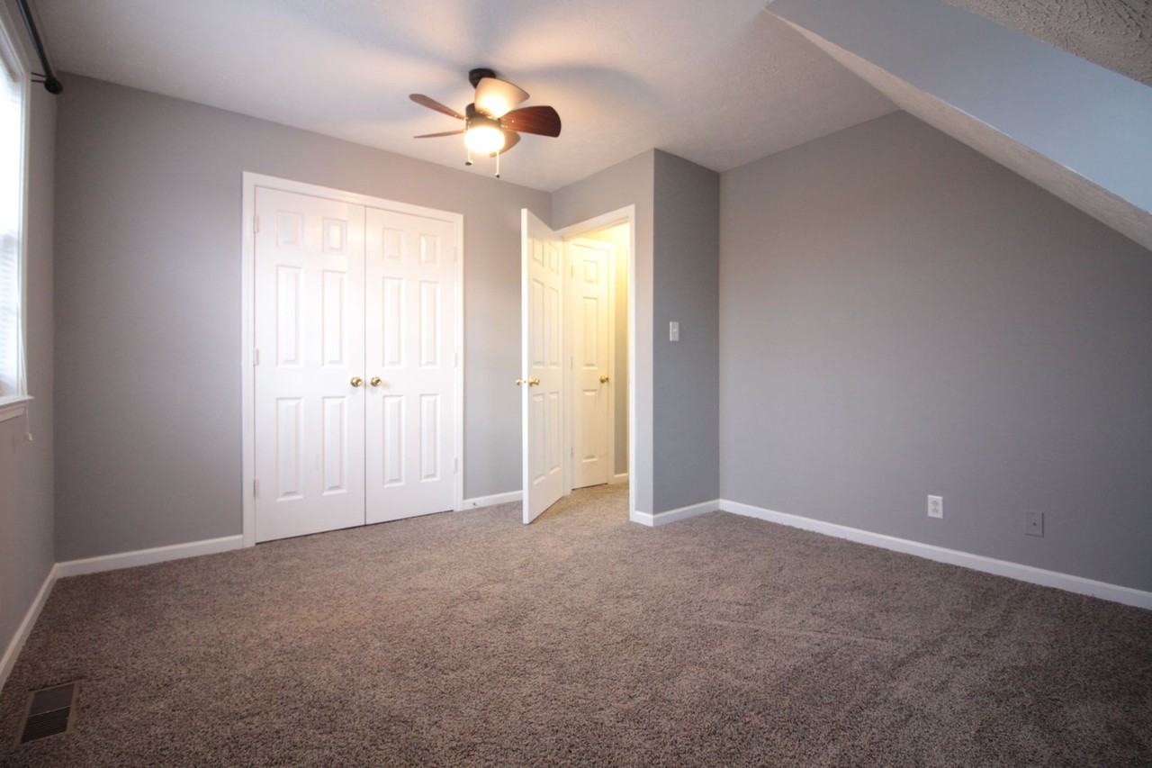 135 Waterford Drive - Photo 5 of 19