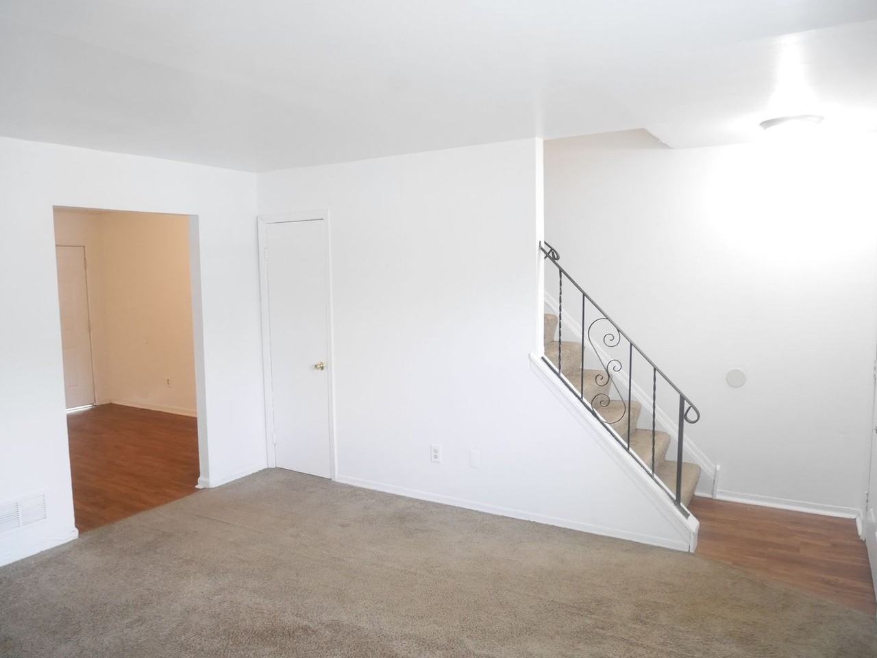 351 Willow Dr - Photo 3 of 18