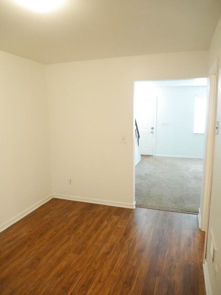 351 Willow Dr - Photo 5 of 18