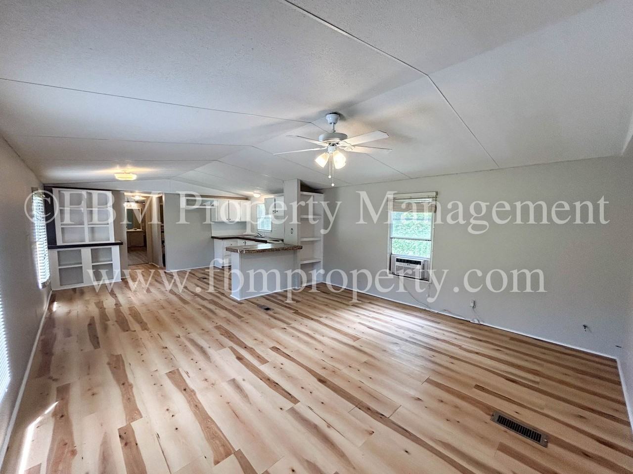 332 Stacks Rd - Photo 2 of 17