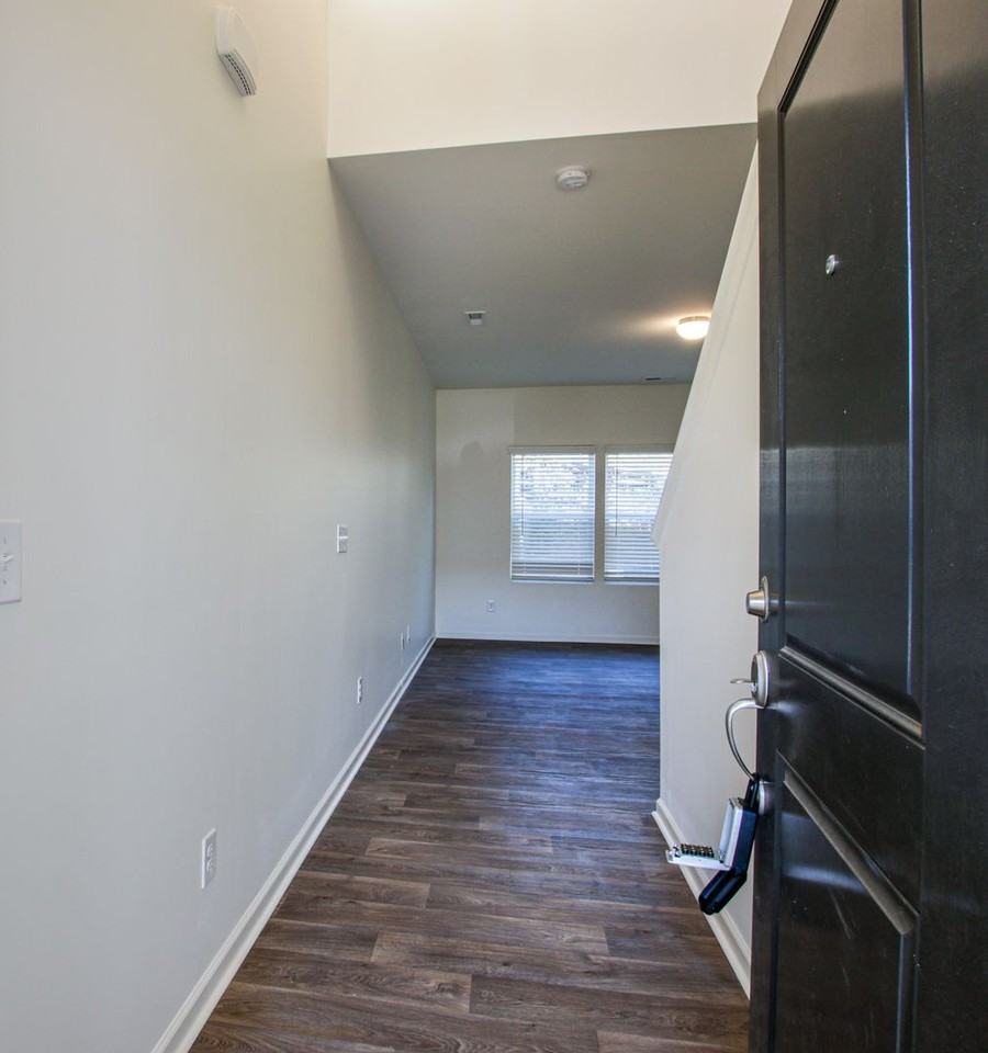 14136 Clayborn St - Photo 2 of 20