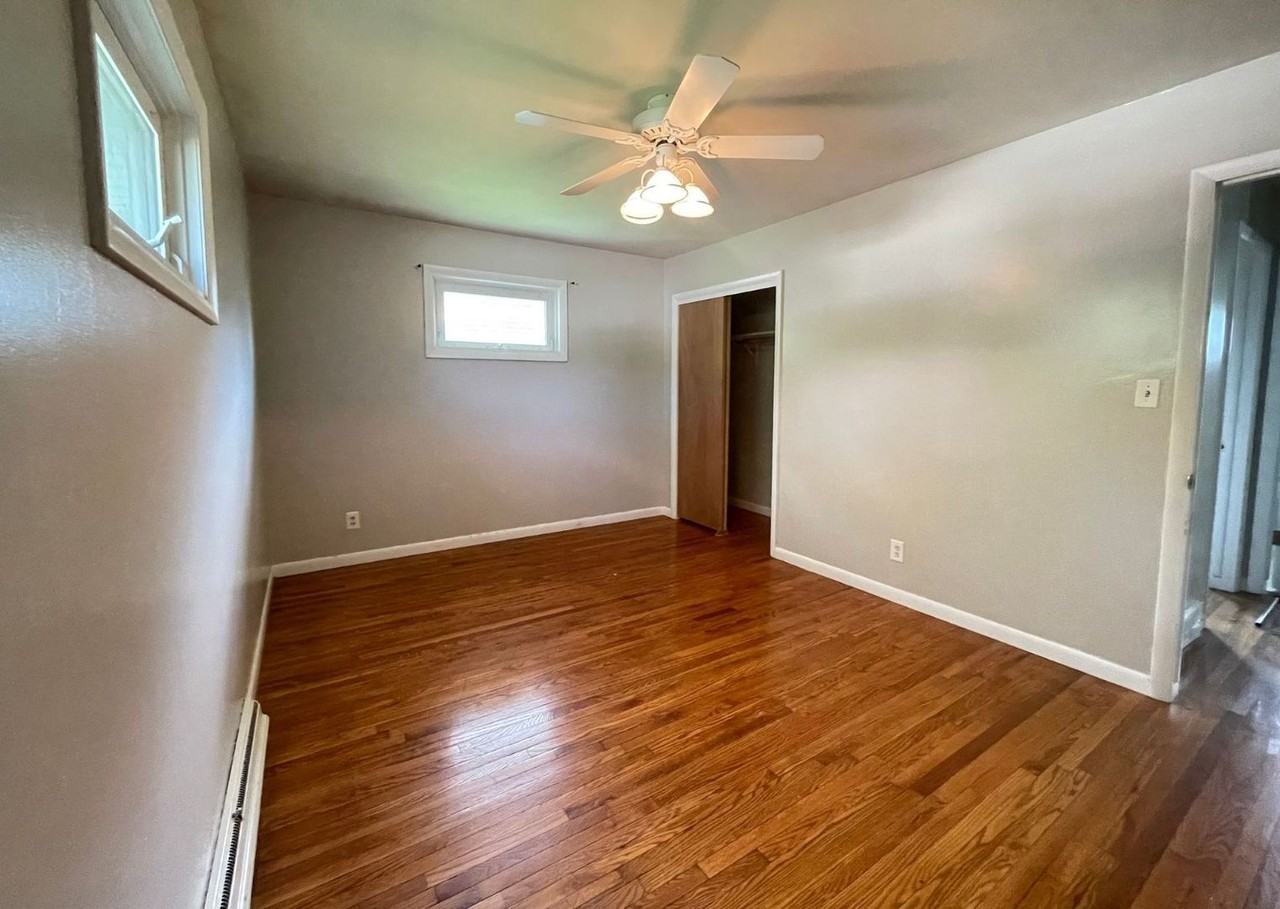 1503 Bunn St - Photo 5 of 15