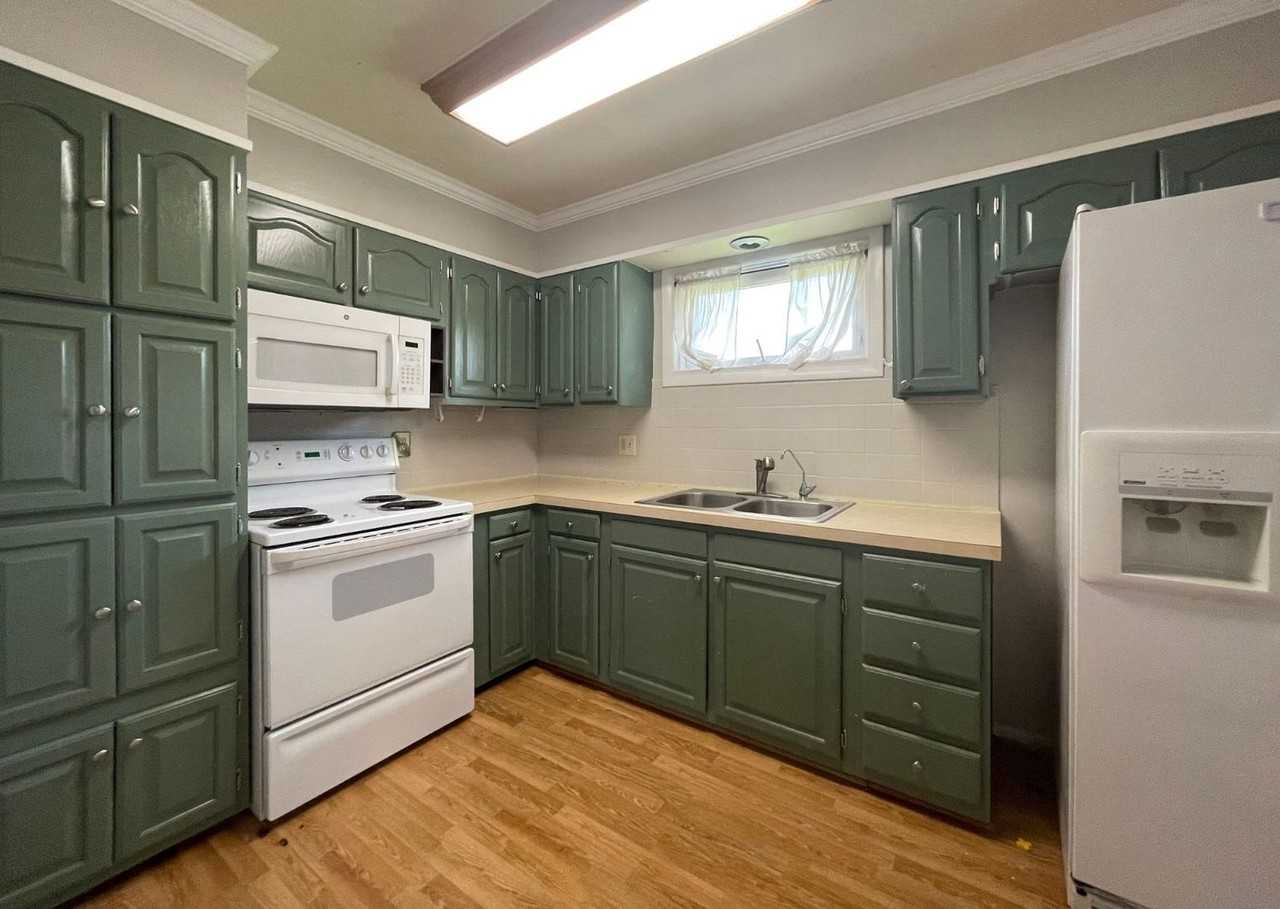 1503 Bunn St - Photo 6 of 15