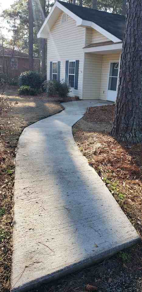 11540 Pinecroft St - Photo 2 of 16