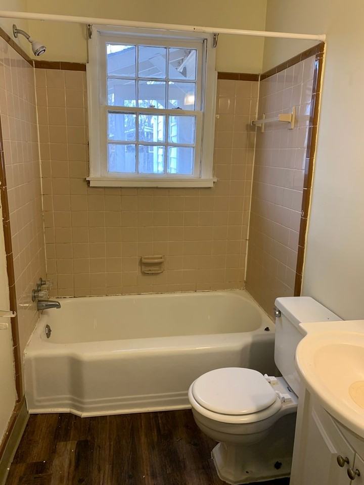 712 Hartford Rd - Photo 4 of 12