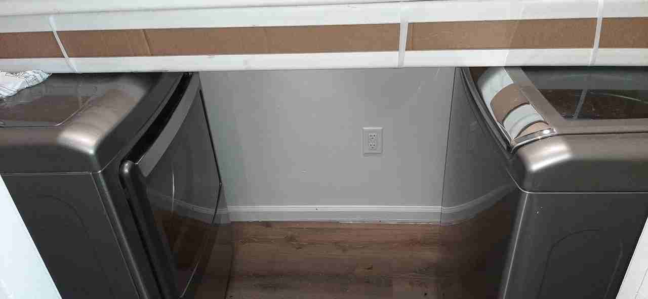 426 Summer Dr - Photo 3 of 19