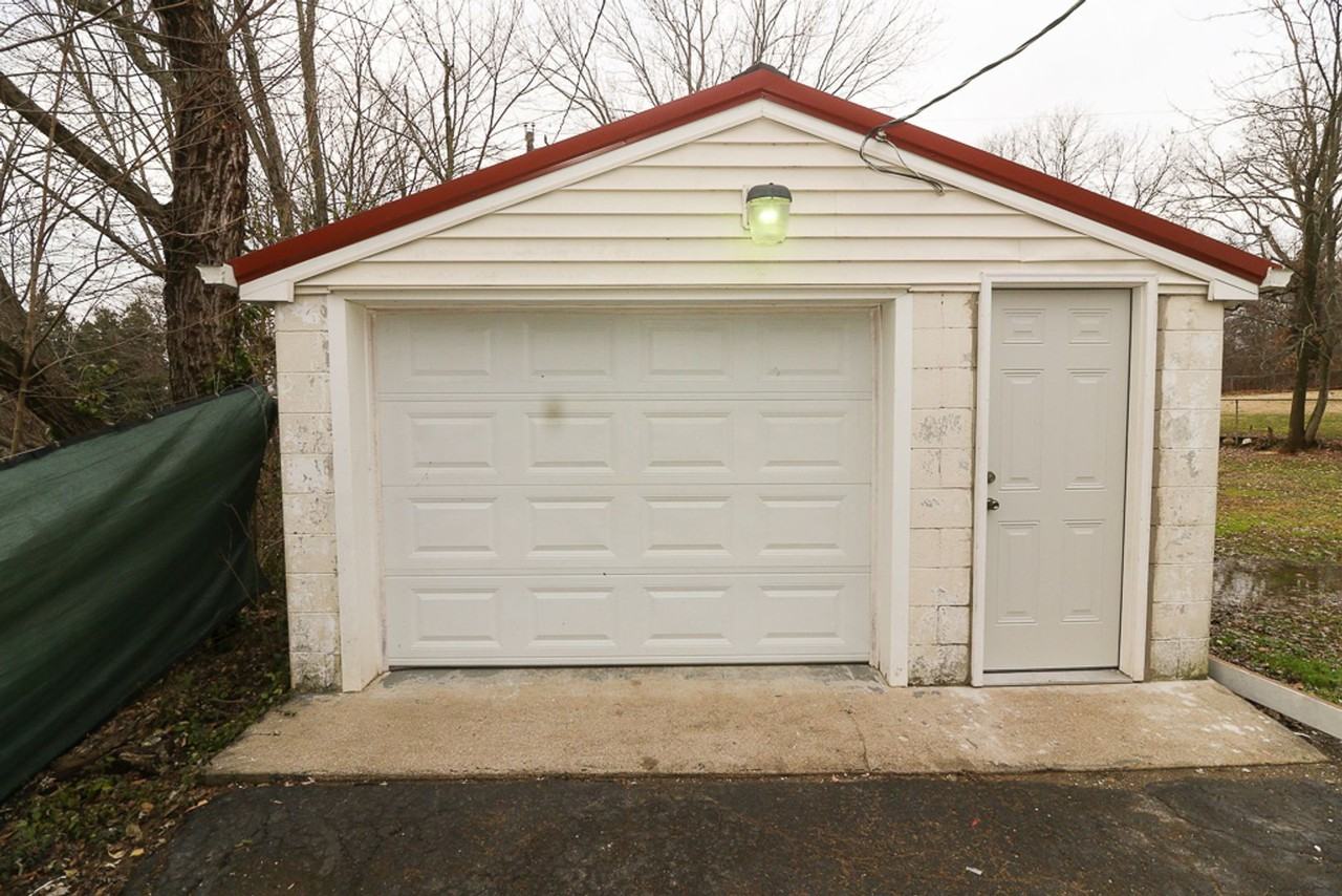 407 Knox Ave - Photo 4 of 27