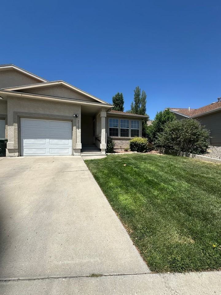 2838 Grand Falls Cir #B - Photo 2 of 18