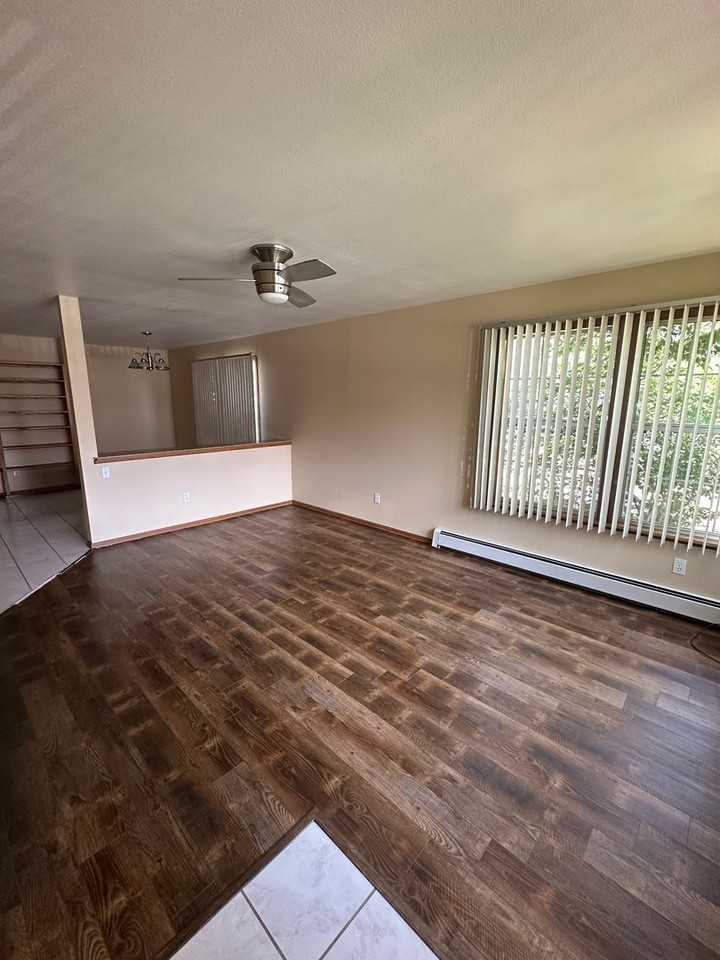 2838 Grand Falls Cir #B - Photo 4 of 18