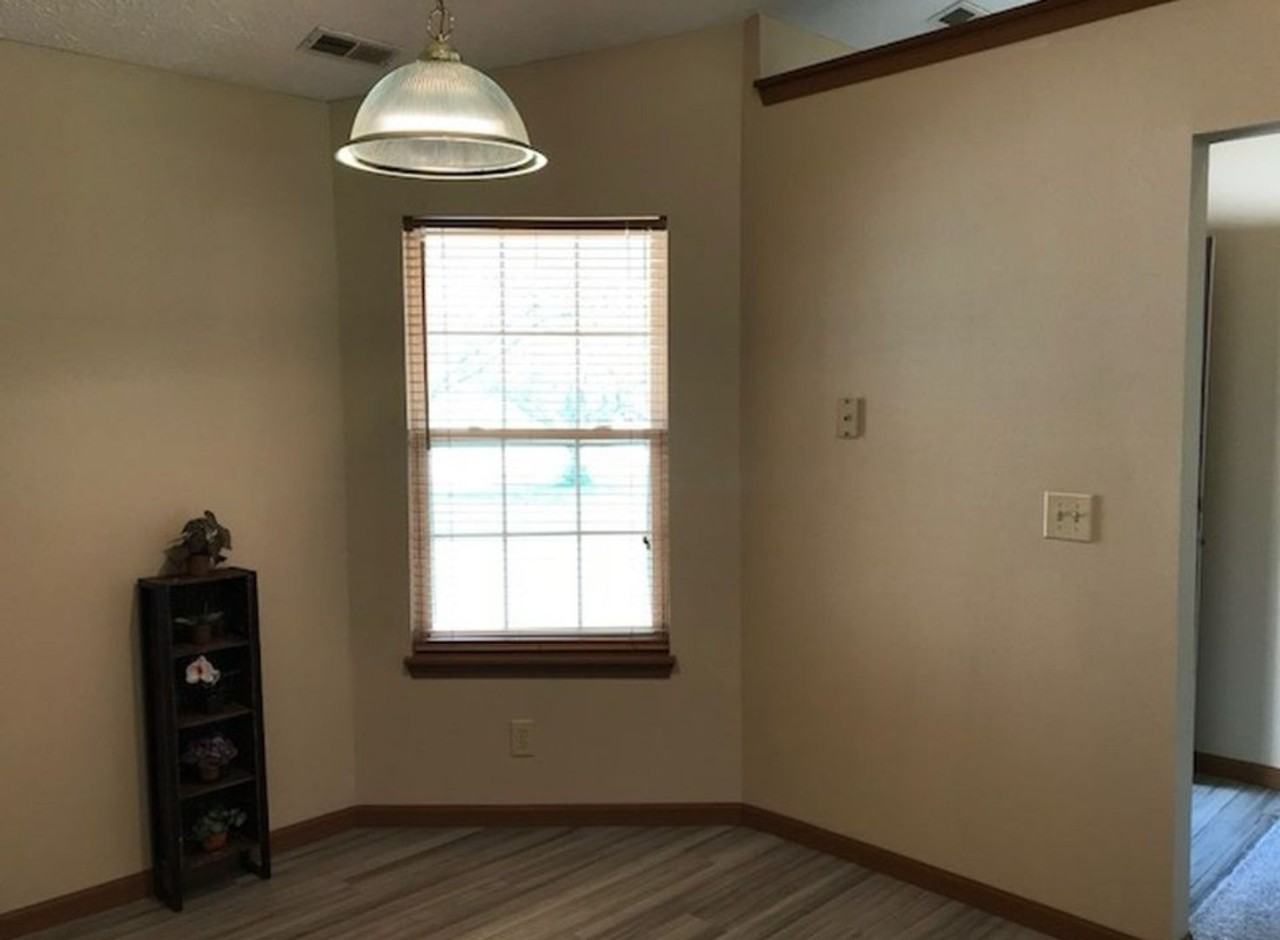 3140 Stratus Dr - Photo 5 of 10