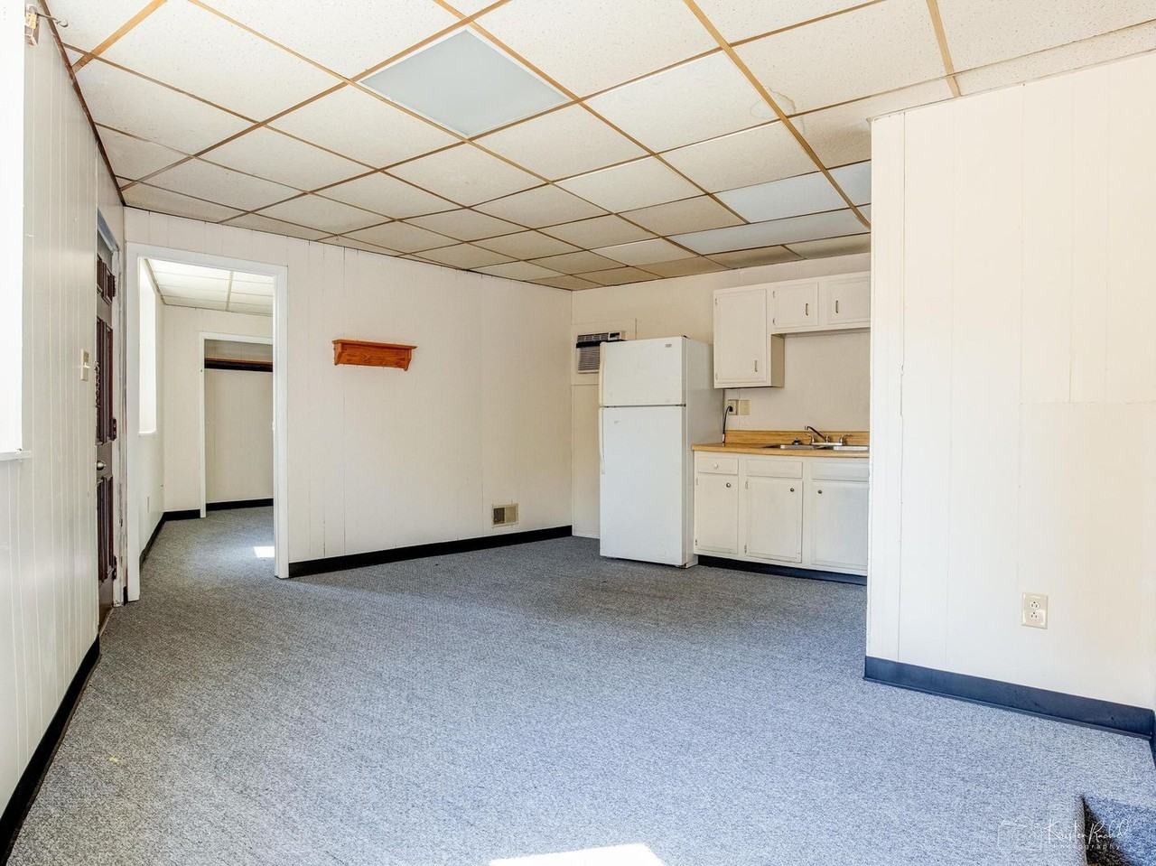 520 Glenwood Ave - Photo 3 of 11