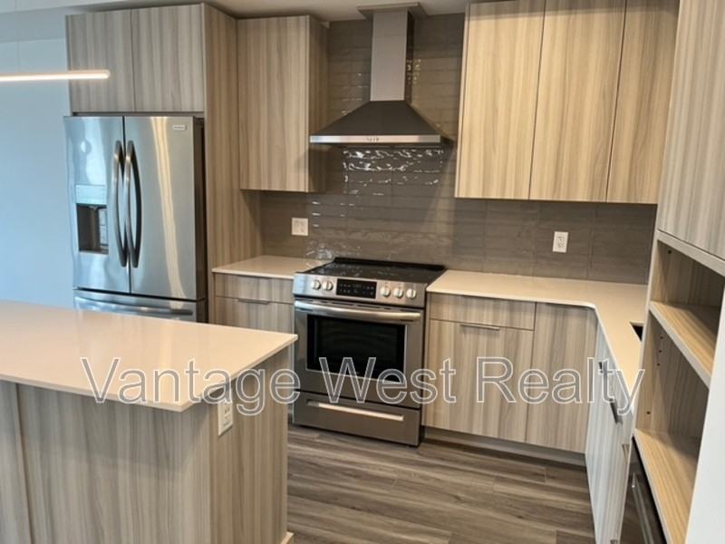 501C - Photo 3 of 12