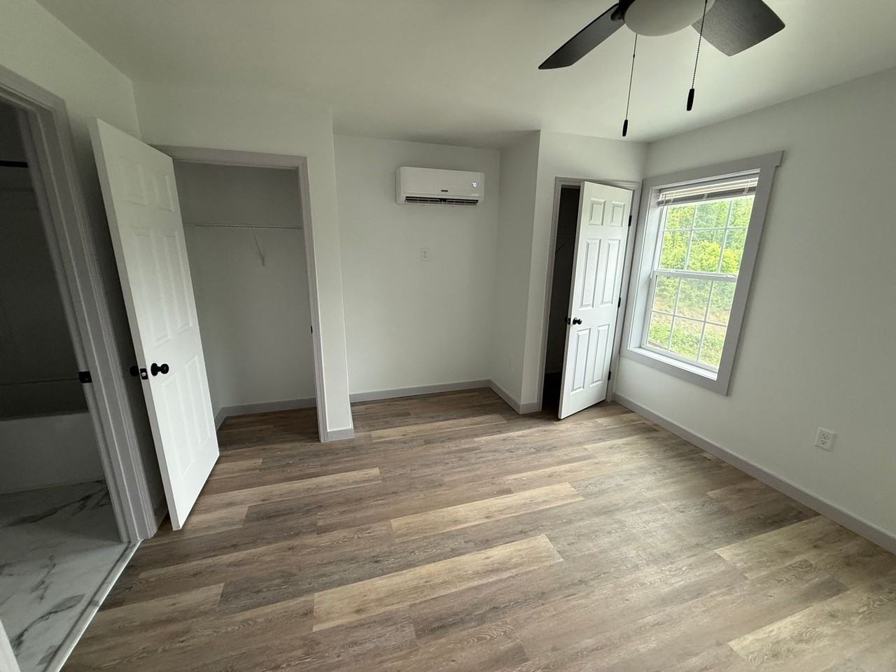 111 111 B Camryns Way - Photo 2 of 28