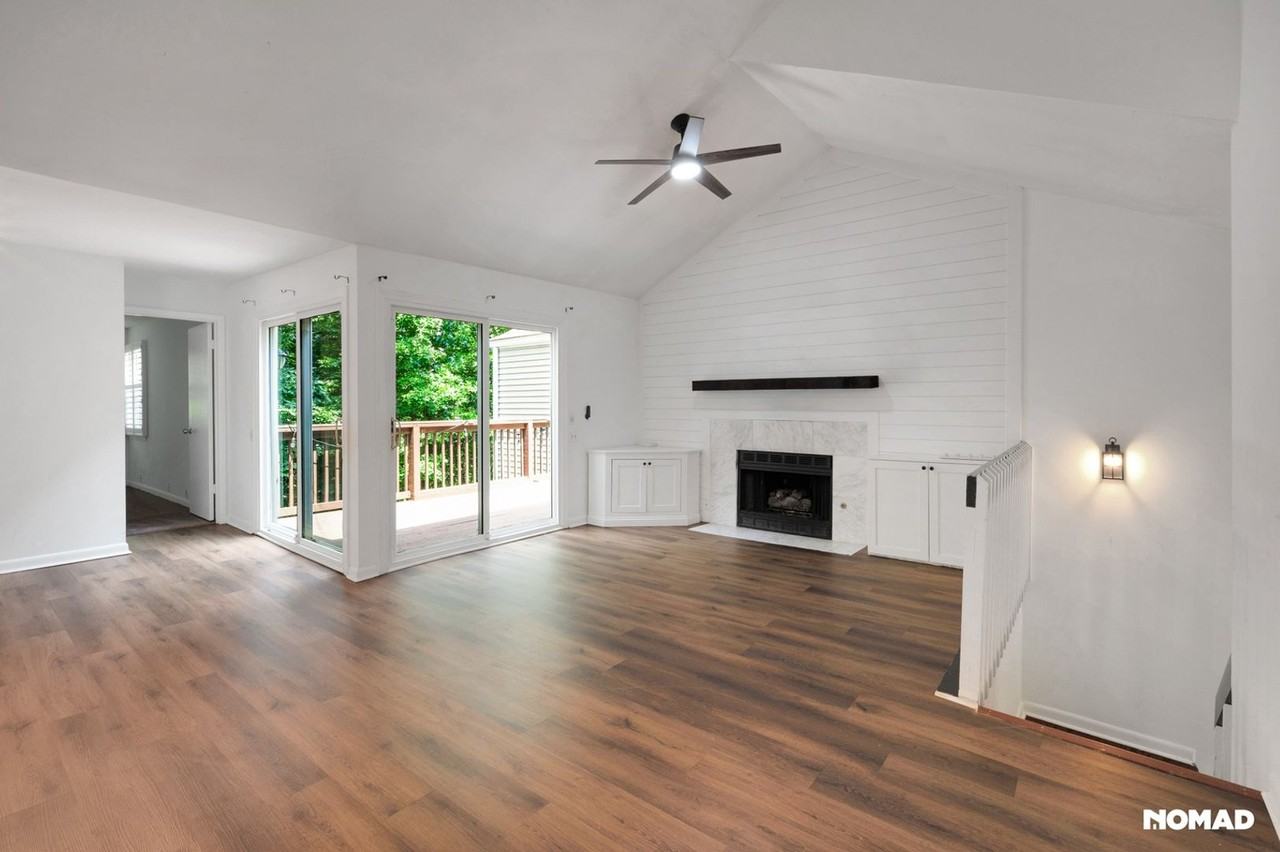 45 Dunwoody Springs Dr - Photo 2 of 18