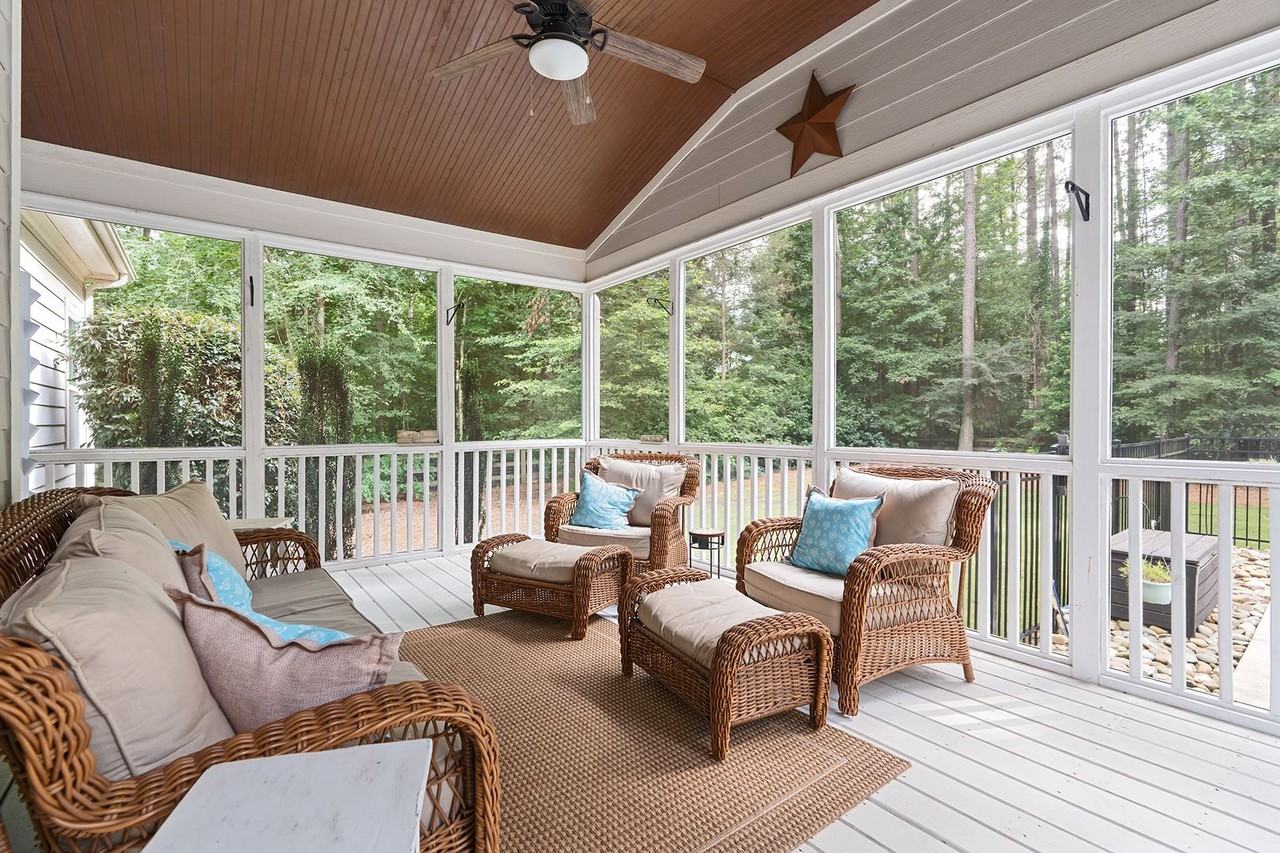 215 Harrison Pond Drive - Photo 2 of 33