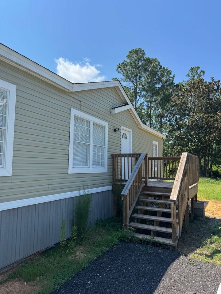 9116 Eagle Nest Dr - Photo 2 of 16