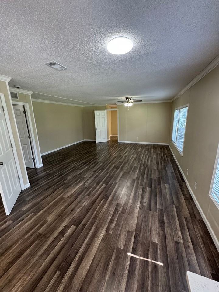 9116 Eagle Nest Dr - Photo 5 of 16