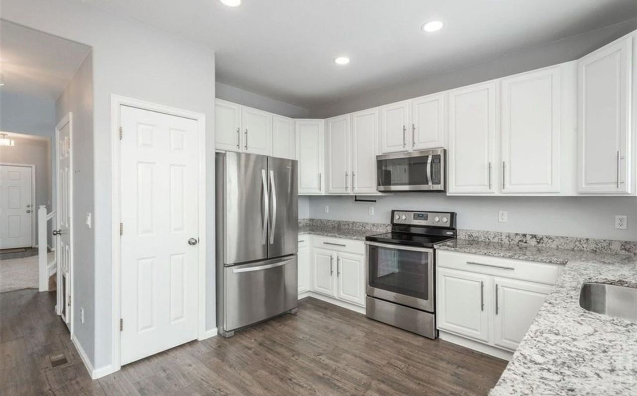 2527 S Andes Cir - Photo 4 of 22