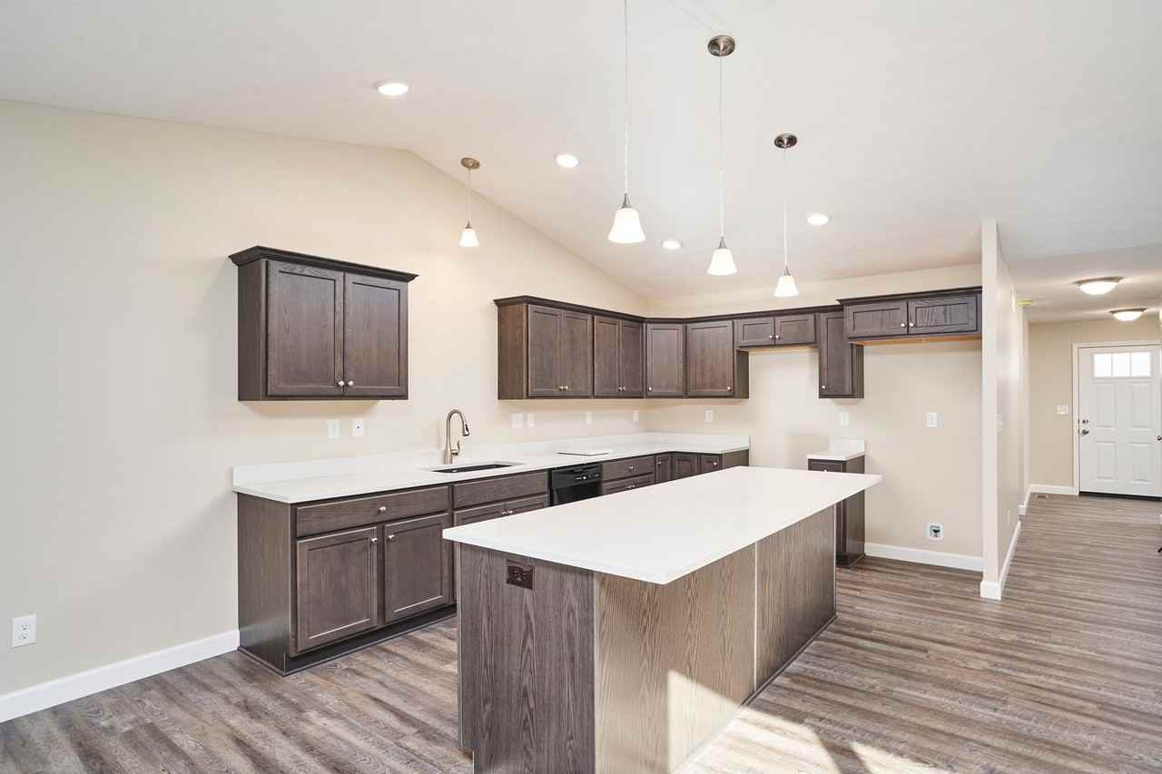 5048 Catawba Place Ln - Photo 5 of 11