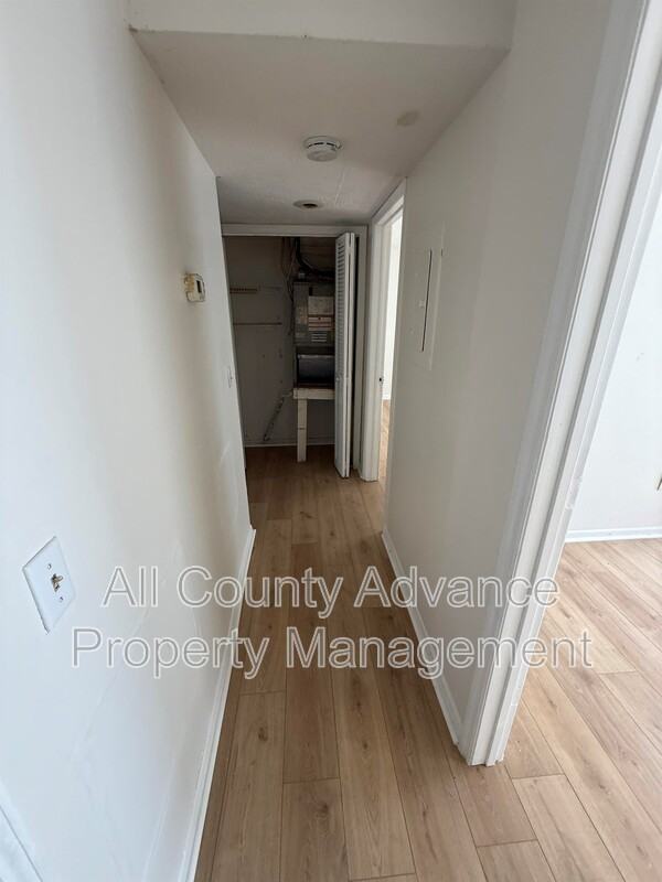 4911 Temple Heights Rd #B - Photo 3 of 6