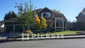 2037 Ne Gustaf St - Photo 1 of 1
