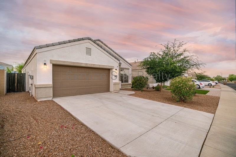 4086 W Maggie Dr - Photo 3 of 35