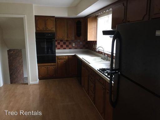 2115 Neeb Rd - Photo 2 of 10