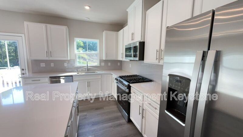 414 Nolan Cir - Photo 3 of 28