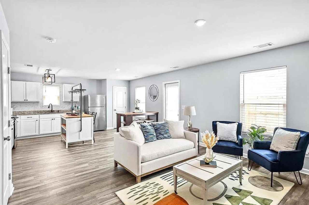 103 Brinkleys Ln - Photo 2 of 34