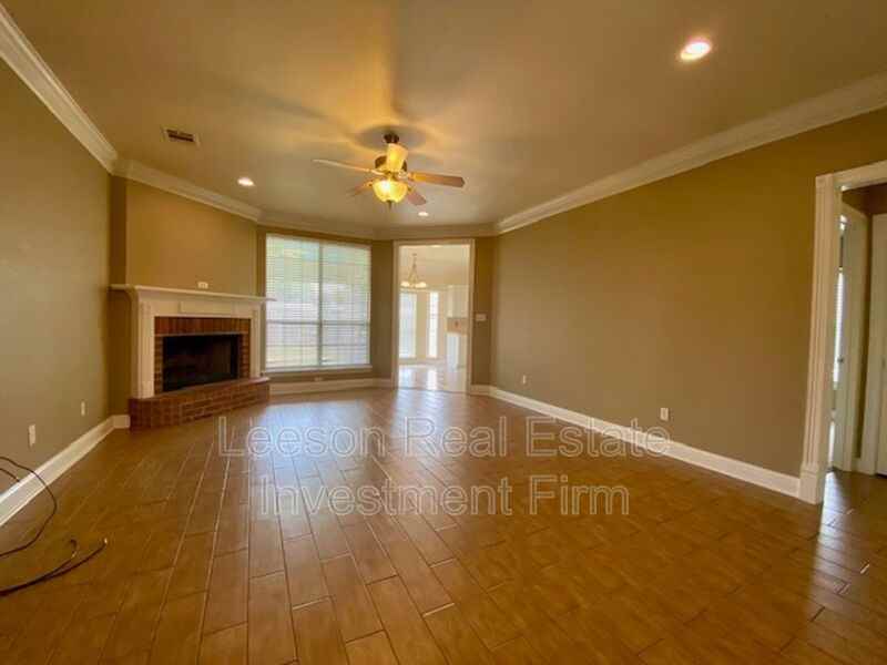 6015 Jason St - Photo 2 of 18