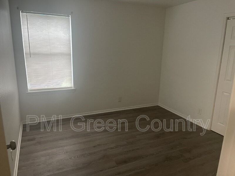 6657 S Victor Ave #I102 - Photo 7 of 9