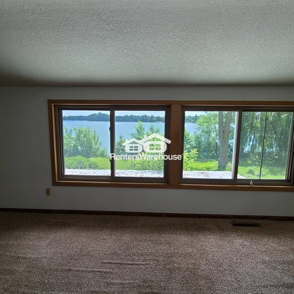 9900 Sharon Pl Nw - Photo 3 of 11