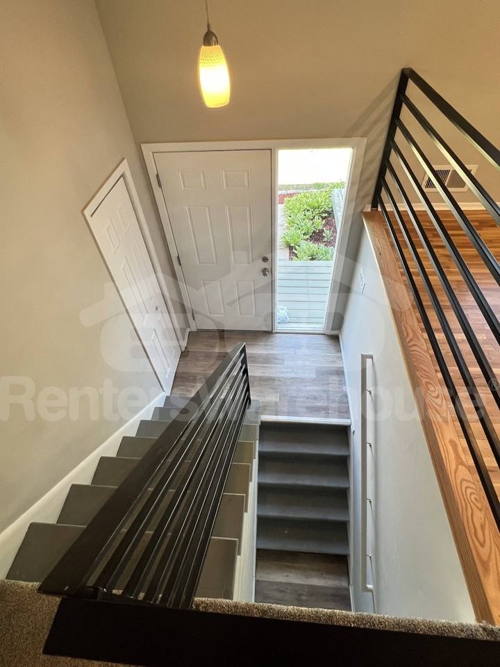 2245 Pennsylvania Ave S - Photo 3 of 28