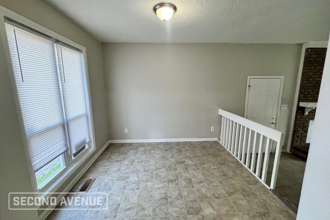 321 Nugget Ct - Photo 4 of 17