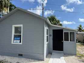 4 Pine Ridge Dr - Photo 1 of 1