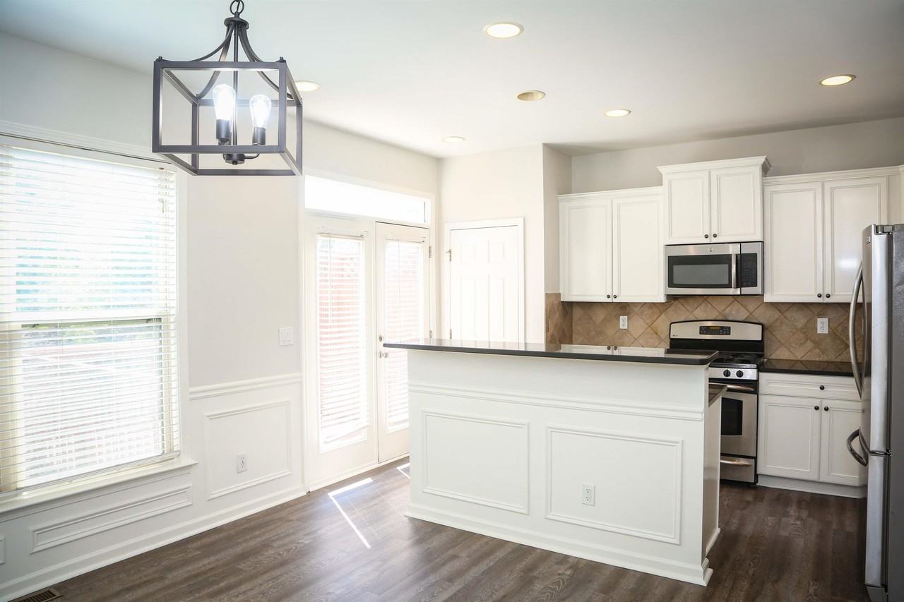 851 Stratum Way Se #851 - Photo 2 of 50