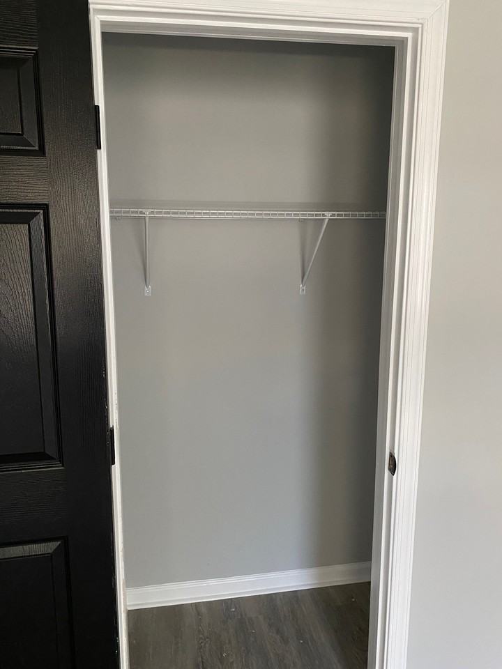 1212 Sherwood Ave - Photo 3 of 16