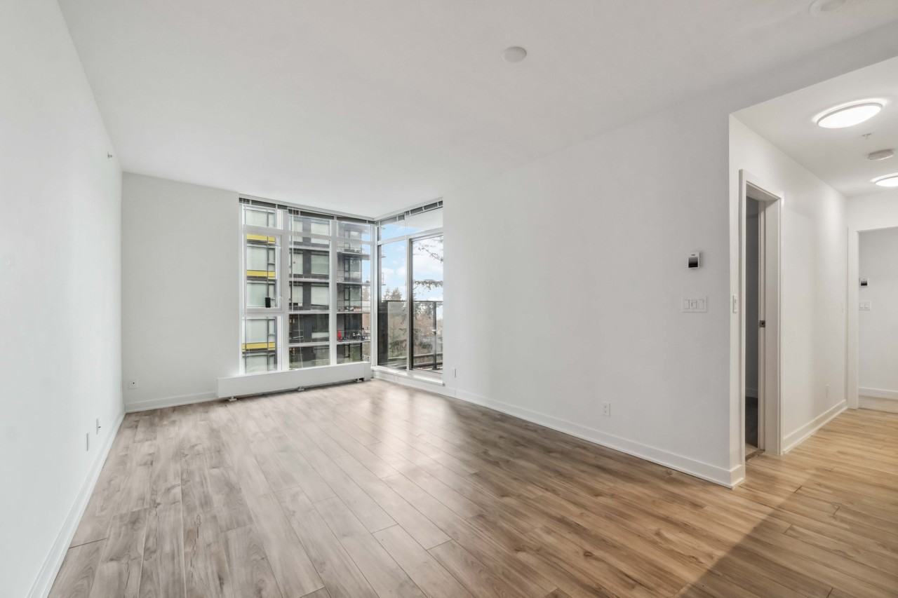 8940 University Crescent #305 - Photo 5 of 24
