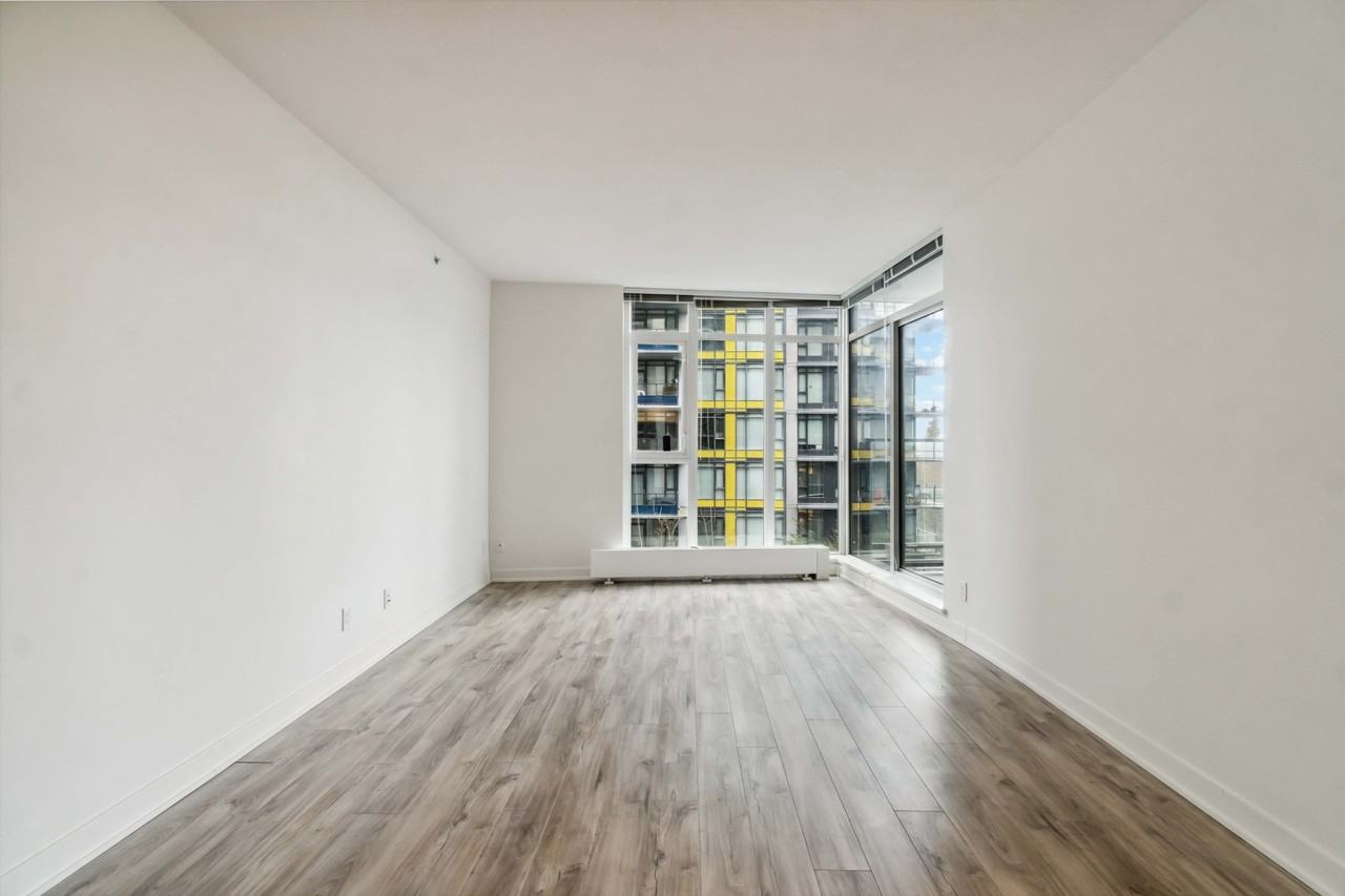 8940 University Crescent #305 - Photo 6 of 24
