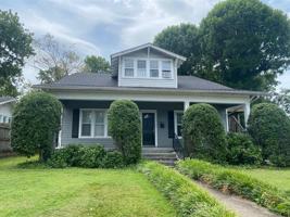 featured image of 1122 Nutwood St