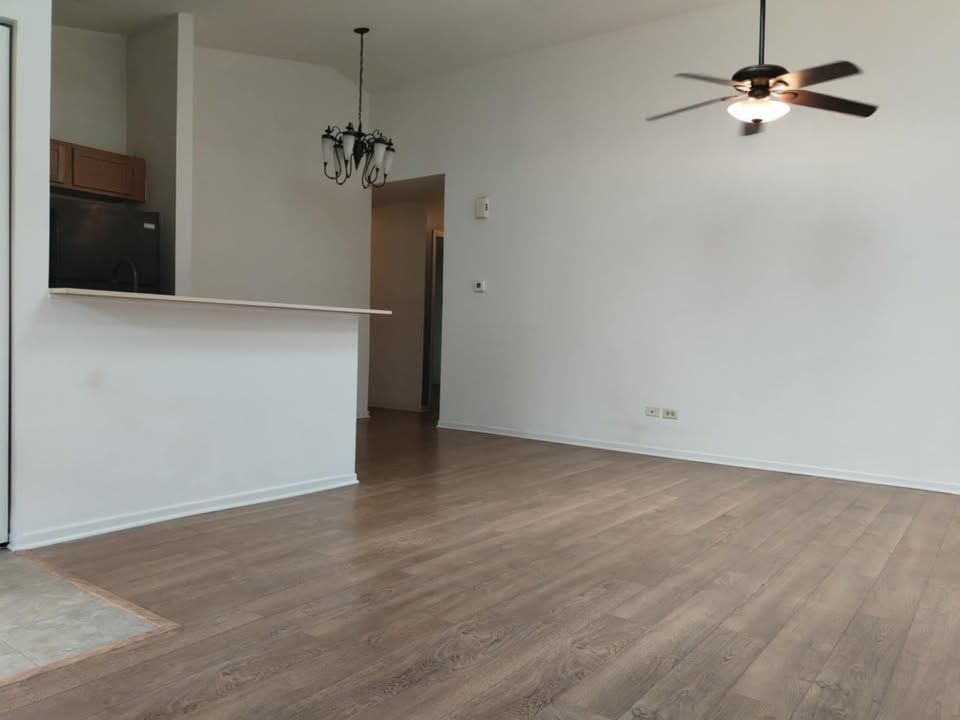 677 Brittany Ln - Photo 3 of 31