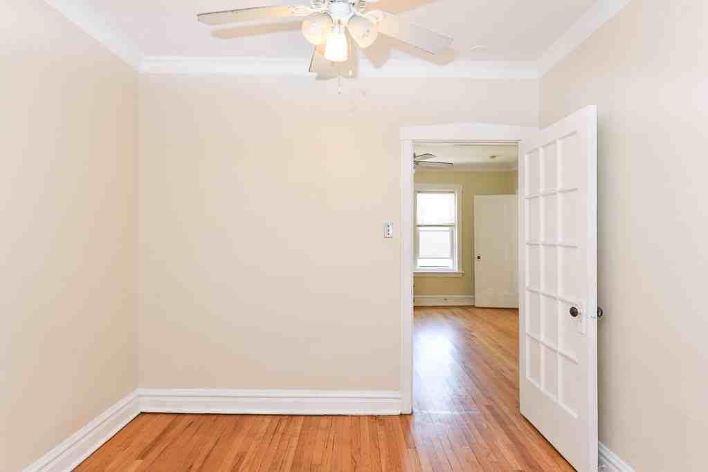 3906 W Argyle St #1A - Photo 5 of 18