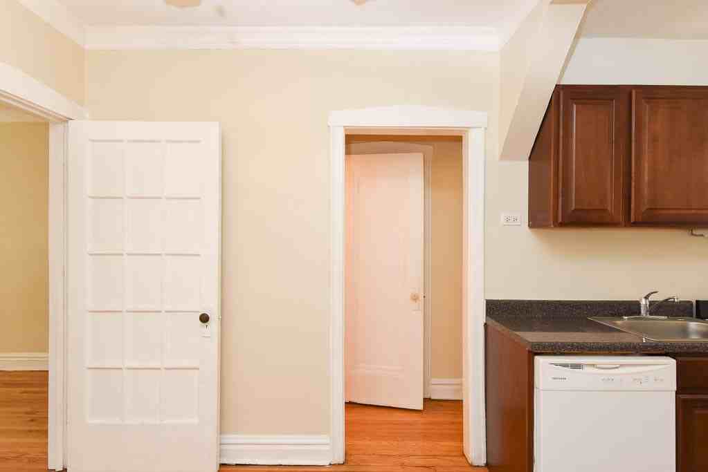 3906 W Argyle St #1A - Photo 6 of 18