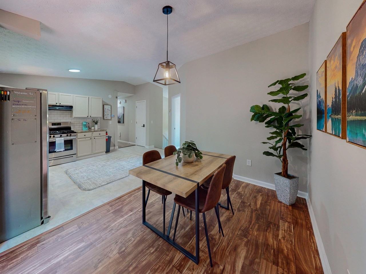 Ramblewood Cir - Photo 3 of 8