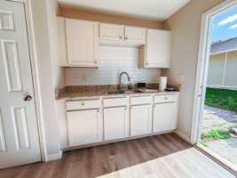 featured image of Hare Ave